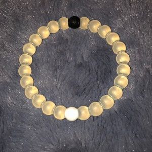 LOKAI bracket size medium